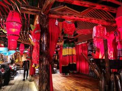 -老滇山寨•云南特色菜•地方菜•民族风情歌舞表演(金碧店)