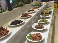 -泉福居酱骨头自助广场(南大街商业步行街店)