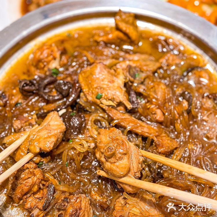 这家东北菜唯一的缺点，人太多！