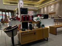 -星巴克臻选(深圳龙华红山天虹店)