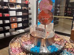 -Laderach 莱德拉(上海环贸iapm店)