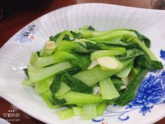 -湖南人家湘菜馆(镇江路店)