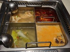 -海底捞火锅鲜切牛肉主题店(长寿路店)