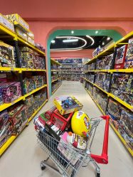 -卡通派潮品玩具折扣仓(青岛新城吾悦广场店)