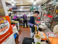 -建国蚵煎蚵面