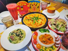 菠菜培根罗勒意面-莫莉哇咔亲子餐厅(乐堤港店)