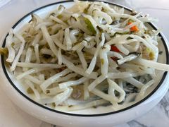 芦苇根雪菜炒肉丝-蟹天蟹地农家菜·阳澄湖大闸蟹(浅水湾店)