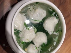 鲜嫩黄花鱼丸汤-将相和·海鲜蒸饺大连菜