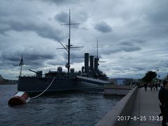 -阿芙乐尔号巡洋舰