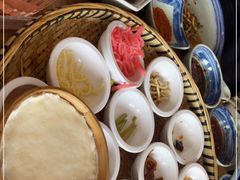 -包整·丝娃娃(一览甲秀楼风景店)