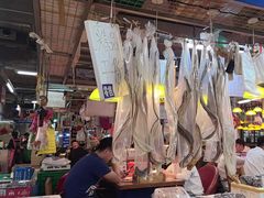 -喝丢一只鞋海鲜烧烤·海肠捞饭(市场店)