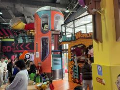 -欧酷世界动力星球(王府井奥莱UP TOWN店)