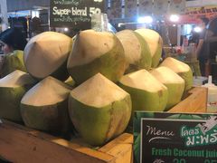 -席娜卡琳火车铁道夜市