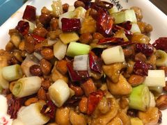 -有红鸡毛店·川菜(建设路店)