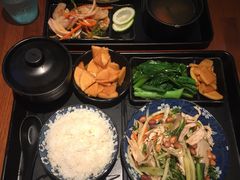泰式柠檬捞鸡饭-又鸟pizza海南鸡饭(假日广场店)