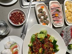 -海底捞火锅(曹安公路店)