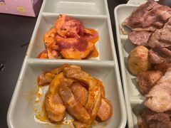 -梨花甄选自助烤肉(小寨原力场店)