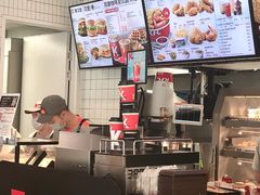 -肯德基(成山路地铁站店)