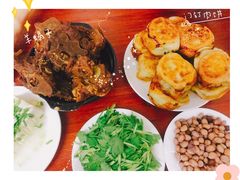 -宝瑞门钉肉饼店