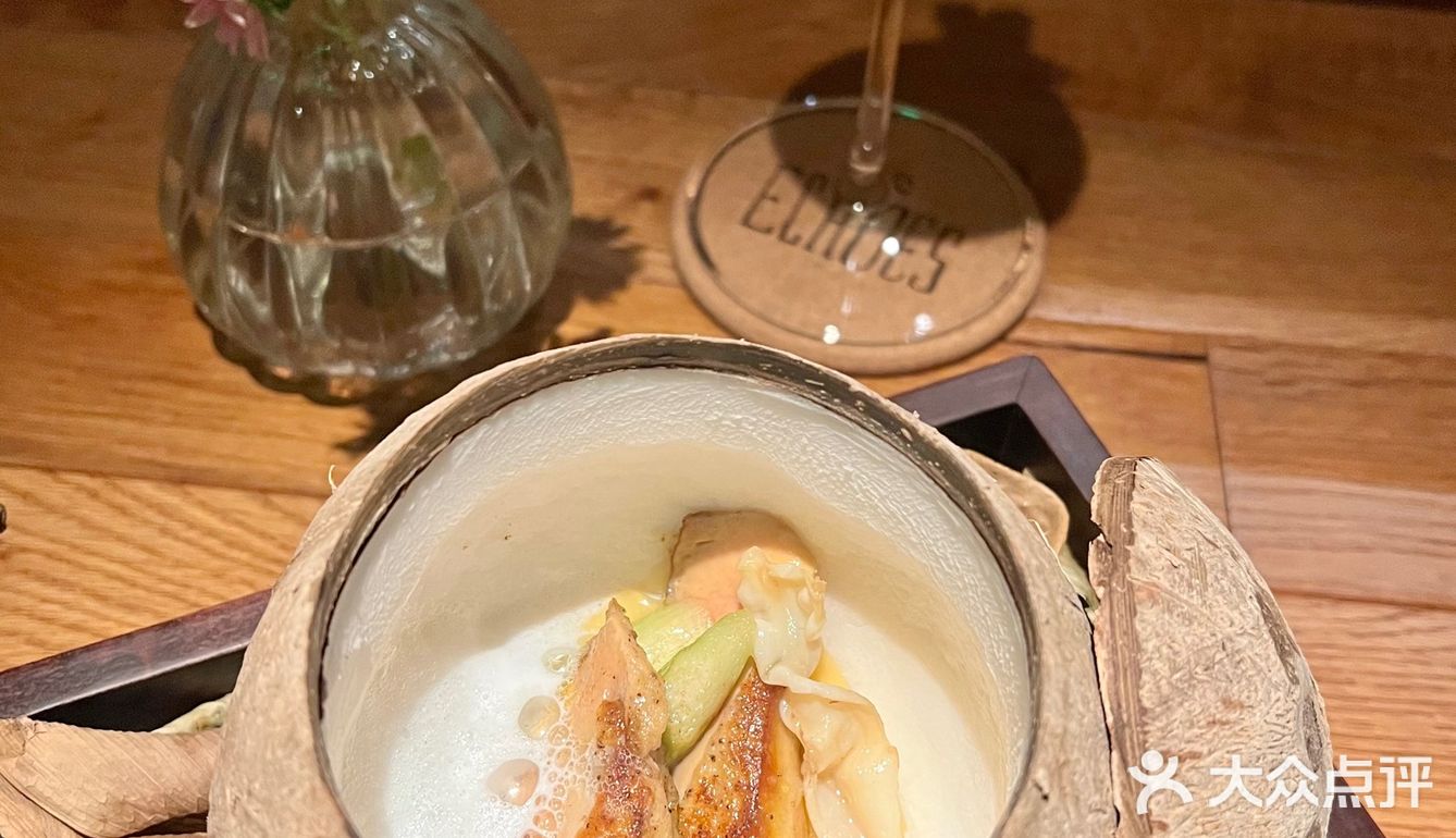 beECHOES‼️充满法式韵味与东方神秘的美食世界