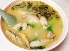 小胃口黄鱼面-明呈黄鱼面馆(斜土路店)