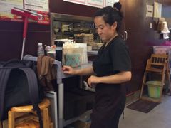 -在蒙自过桥米线