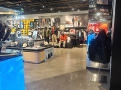 -UNDER ARMOUR(淮海755店)