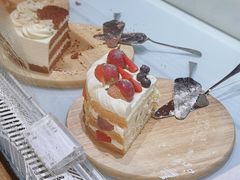 招牌鲜果-EVERNAKED裸蛋糕(SOHO天山店)