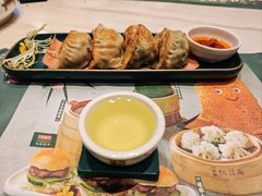-悦得闲广式点心茶楼(蓝鲸世界店)