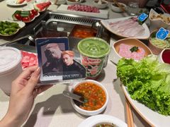 -海底捞火锅鲜切牛肉主题店(长寿路店)