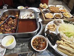 -鸡遇虾煲干锅火锅(小寨金莎店)