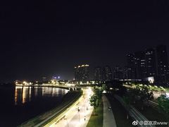 -南京眼步行桥