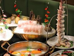 -得意咚瓜·顺德鱼生·冬瓜火锅(深圳首店)