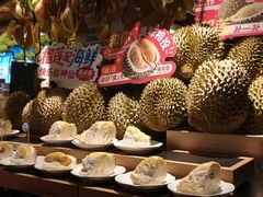 -雍容荟帝王蟹活龙虾展台自助(IFS黑金店)
