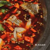 一顿舒适的晚餐开启成都人的夏夜。