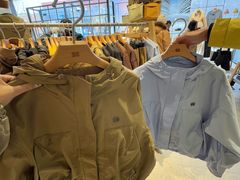 -百年港湾奥特莱斯(香炉礁店)