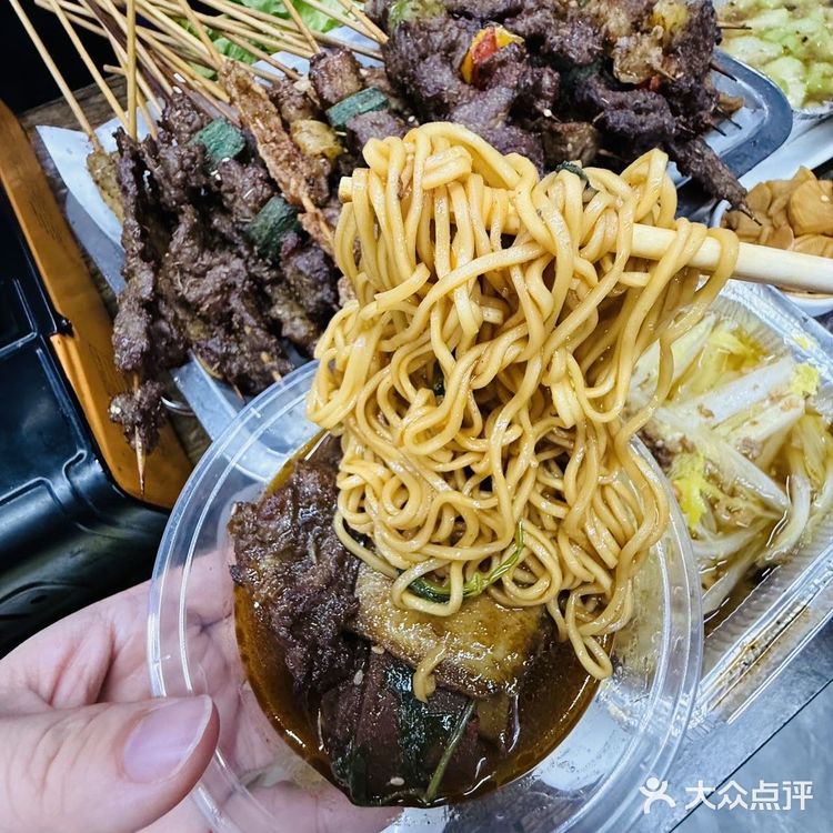 汕头必吃❗黄山路这家牛肉串不吃尊嘟会后悔🙇♀️