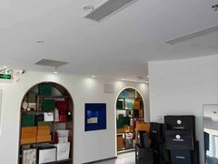 -聚云奢二手奢侈品黄金手表包包回收·中古店(三里屯总店)