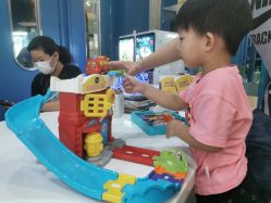 -唯儿诺儿童医院·儿科·眼科(新天地店)