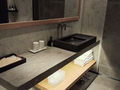 -阡陌上花园设计师民宿(深圳坪洲地铁站店)