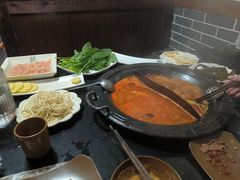 -宽板凳老灶火锅(簋街店)