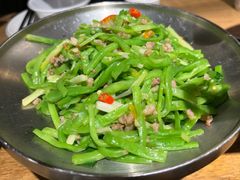 -聚鑫朋酸菜肥肠(文艺路口店)
