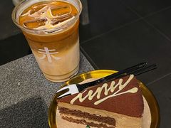 -Wave 未(万科广场店)