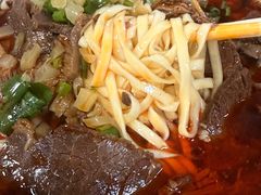 -魏旺湖北正宗牛肉面(硚口公园店)