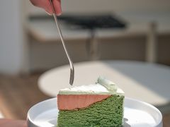 -UNI UNI(环亚凯瑟琳店)