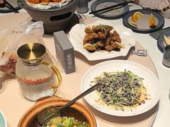 -八府香鸭·啫啫煲(华山路店)