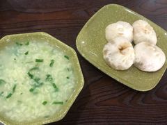 -舒小笼松针小笼包