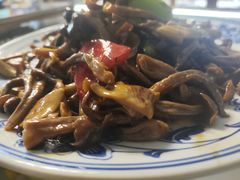 -天天向上素食餐厅(五台山店)
