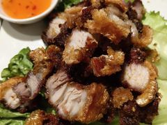 脆皮五花肉-在老街·淮安大排档·甜麻干煸龙虾·烧烤(河下古镇店)