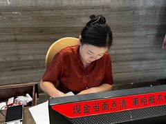 -品悦酒店(三林古镇店)